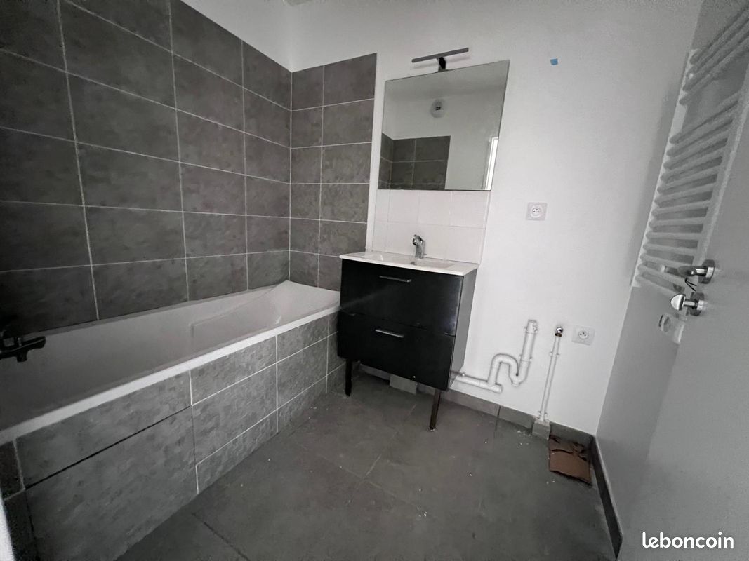 Appartement 4 pièces 68 m² · à Creil · 68 m² · 895 €/mois