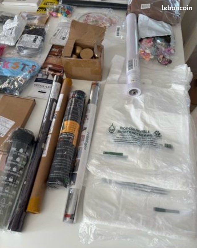 Gros lot de bazar Tout est sur les photos Idéal revendeur Tout est neuf (image 3)