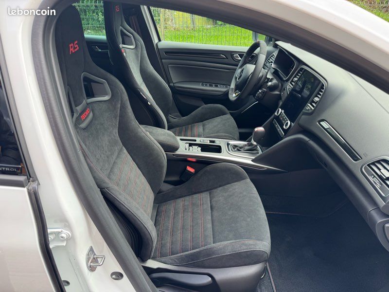 RENAULT MEGANE RS ULTIME NEUVE ( 10 KMS ) MALUS A PREVOIR 11164 GARANTIE 10/2028 dernier modèle disponible (image 8)