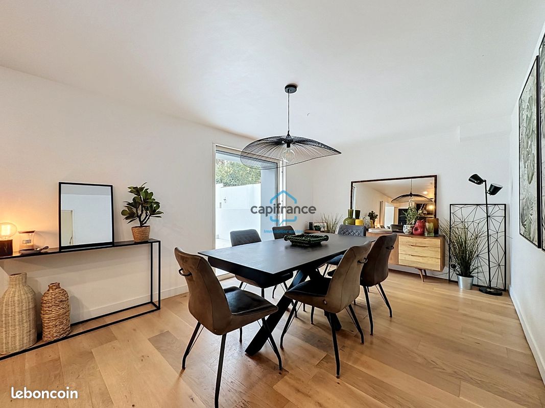 Maison 7 pièces 165 m² · à La Rochelle · 165 m² · 669 000 €