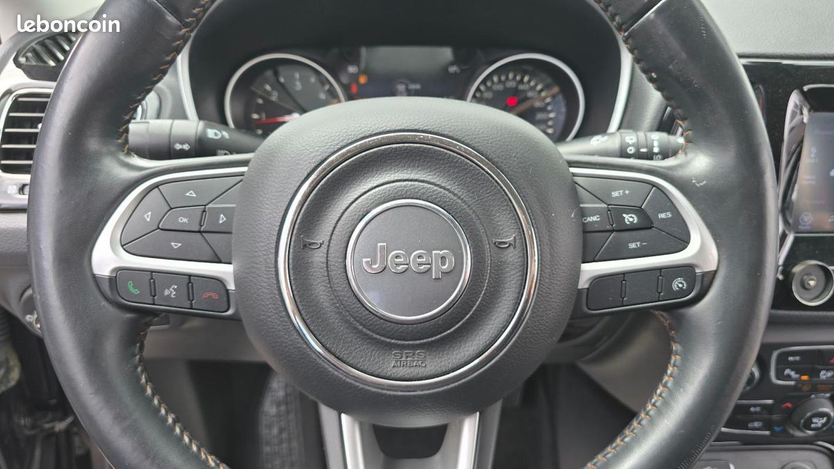 Jeep Compass Limited FWD (image 34)