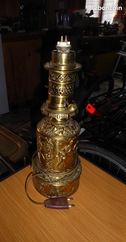 Pied de lampe cuivre (image 1)