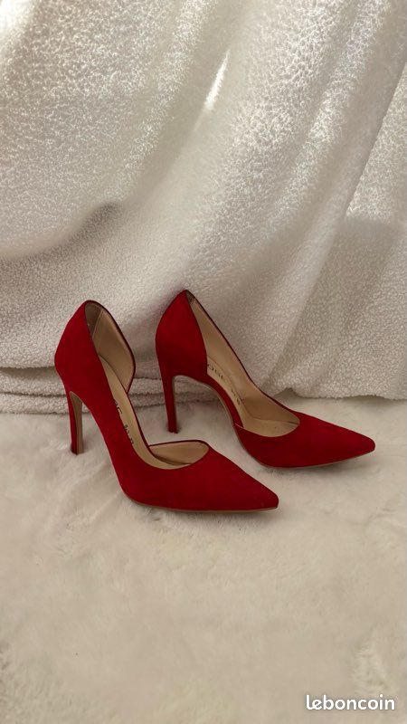 Escarpins rouge OSMOSE en daim Chaussures