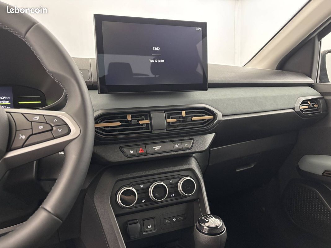 DACIA Sandero TCe 110 Stepway Extreme (image 12)