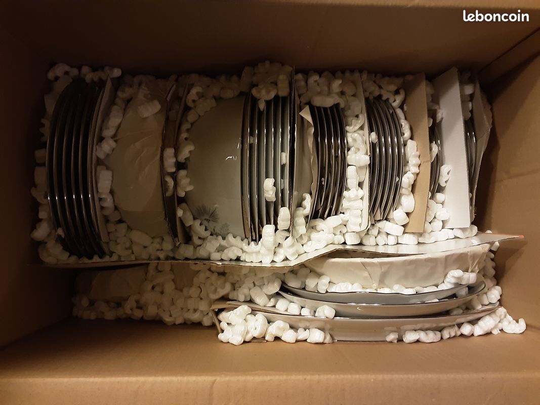 Service porcelaine Limoges NEUF (image 2)