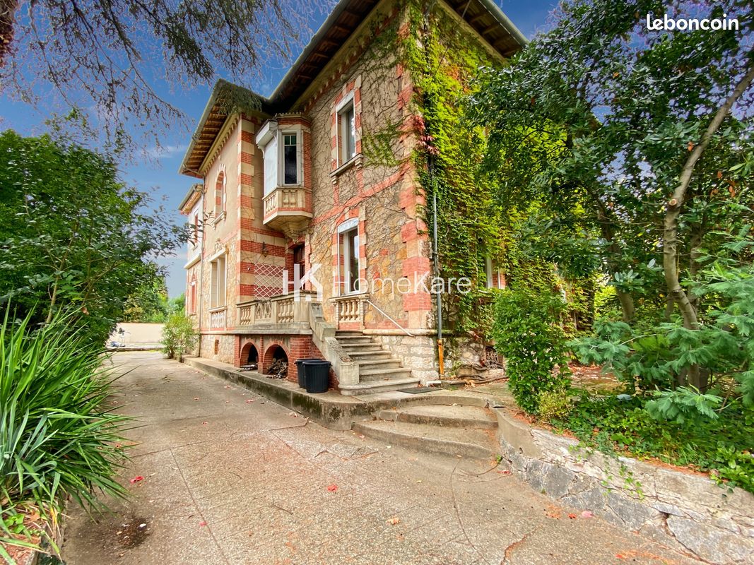 Maison 7 pièces 240 m² · à Montauban · 240 m² · 545 000 €