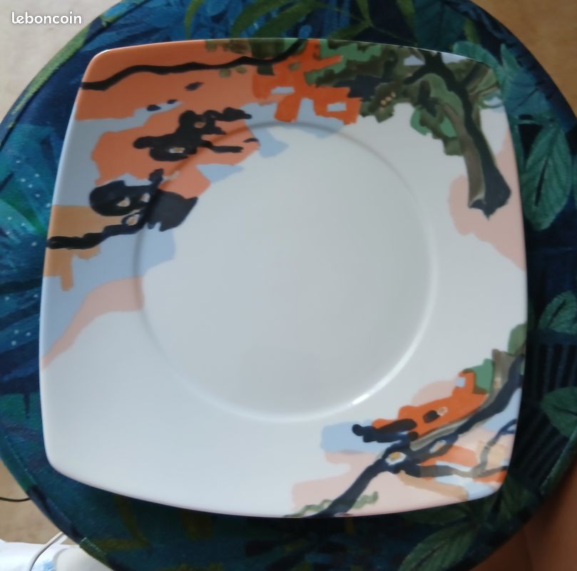 Trois assiettes Limoge JL Coquet (image 3)