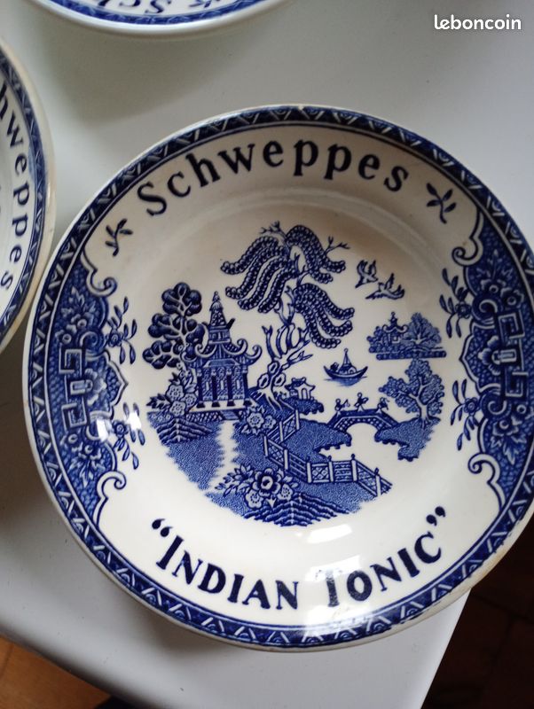 13 coupelles Schweppes indian tonic faience de GIEN an 1950 (image 2)