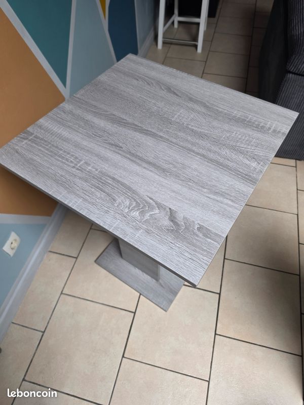 Tables 60×60 (image 3)