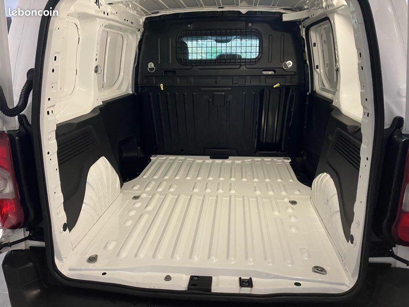 12490 HT- Citroën berlingo 3 places hdi 100 ch 72000 kms (image 4)
