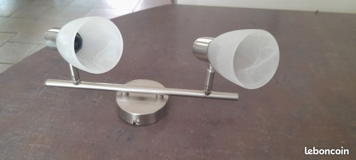 Luminaire (image 1)