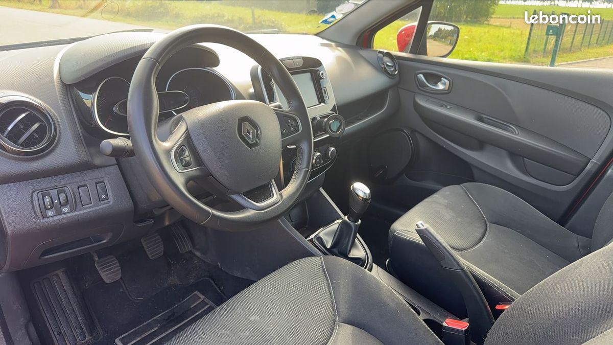 Renault Clio IV 0.9 TCe 90 Zen (image 8)