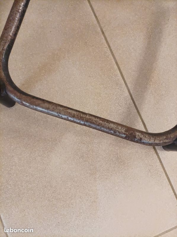 Tabouret industriel bois métal (image 3)