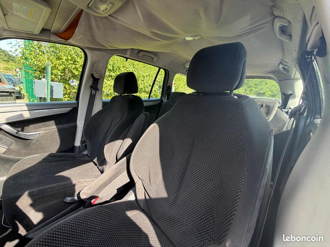 Citroen C4 1.6 Hdi 110 2008 (image 8)