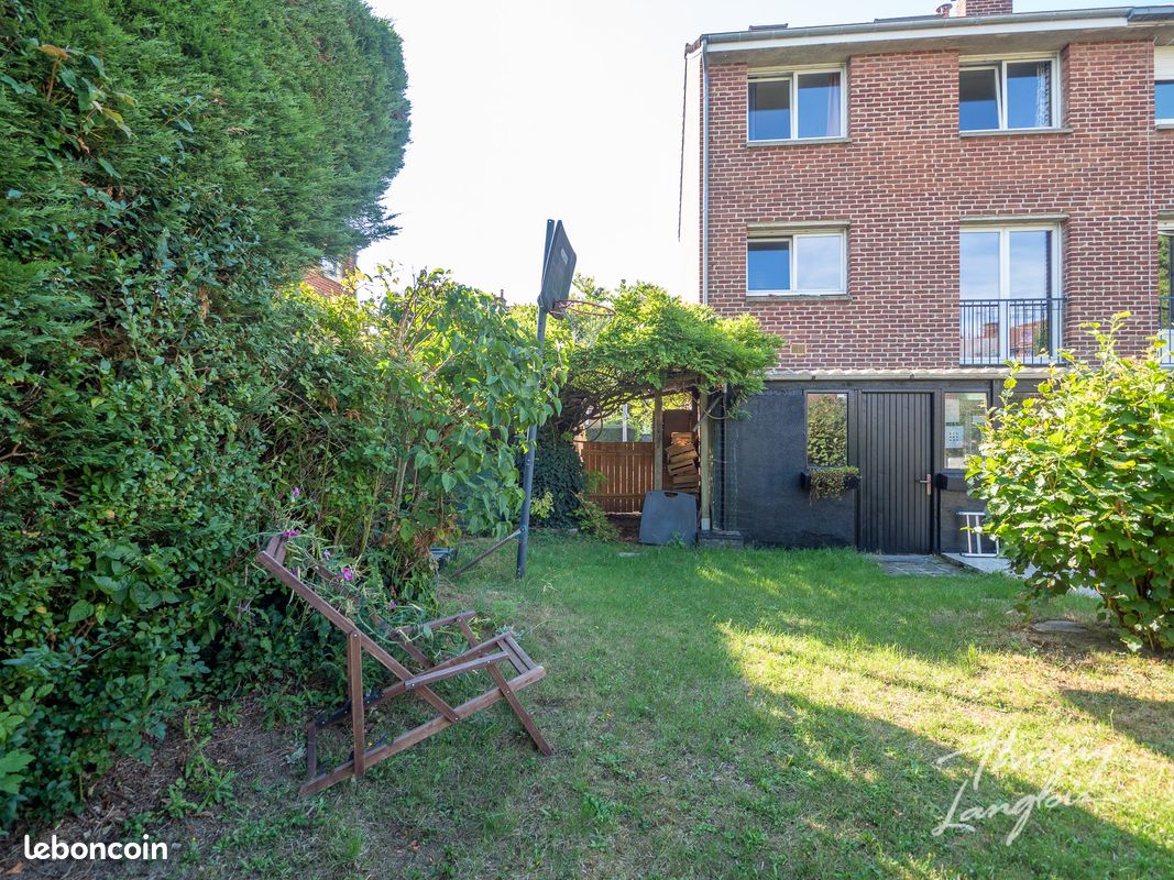 Maison 6 pièces 100 m² · à Villeneuve-d'Ascq · 100 m² · 330 000 €