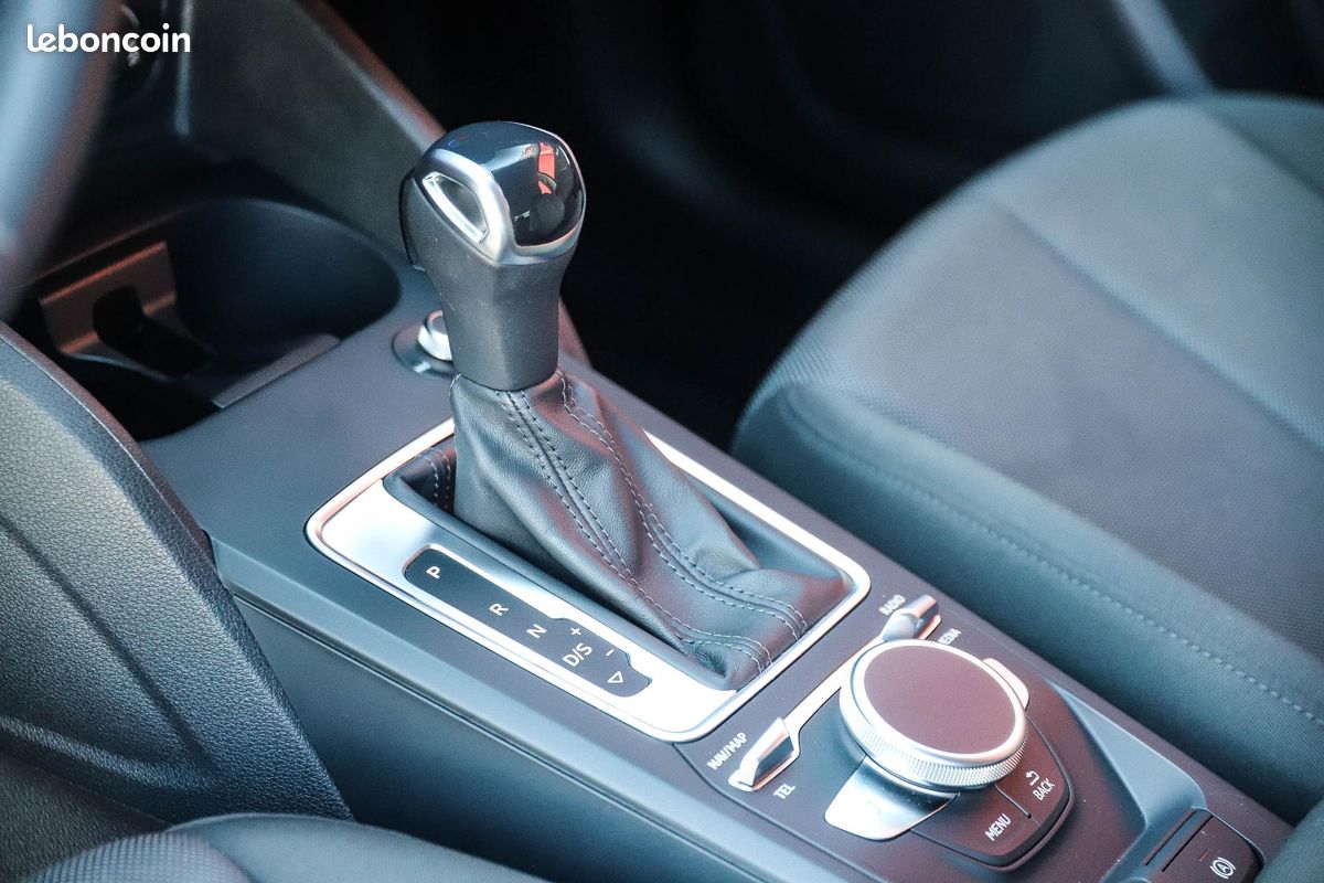 AUDI Q2 2.0 30 TDI 116 S-tronic Business line (image 9)