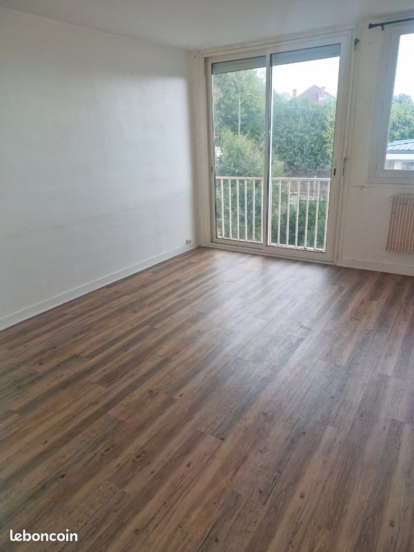 Appartement 3 pièces 60 m² · à Charolles · 60 m² · 420 €/mois