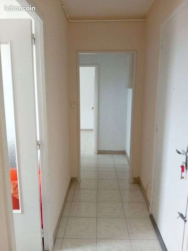 Appartement 2 pièces 42 m² · à Roanne · 42 m² · 65 000 €
