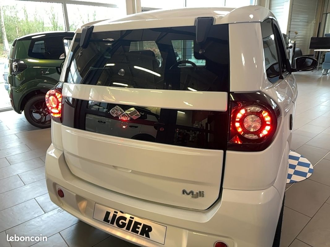 Ligier MYLI DIESEL VERSION [URL masquée pour votre sécurité] A PARTIR DE 12490 E (image 8)