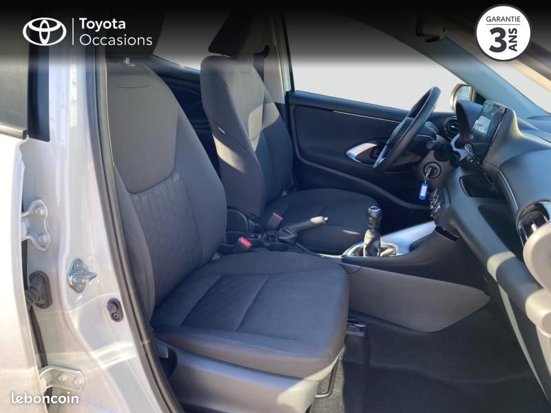 Toyota Yaris 120 VVT-i Dynamic Business 5p MC24 (image 6)