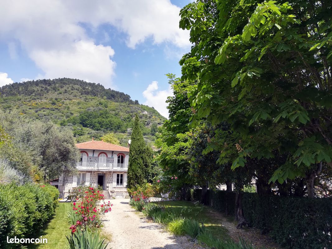 Maison 6 pièces 169 m² · à Lucéram · 169 m² · 650 000 €