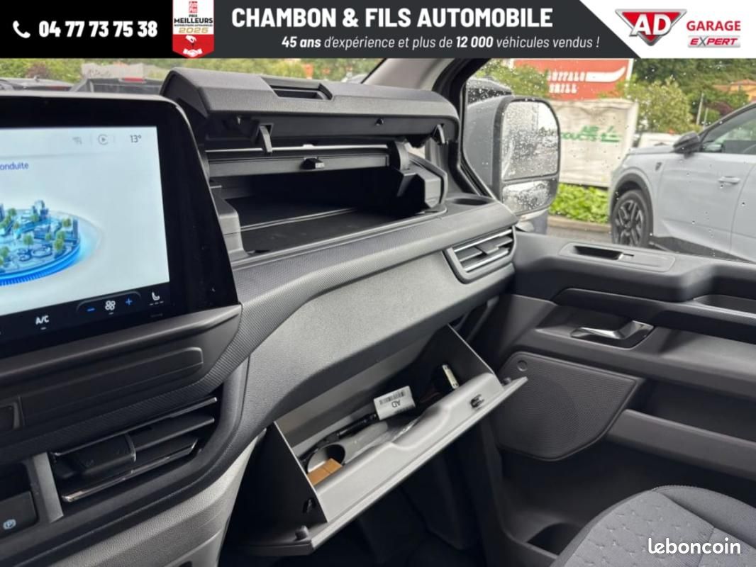 Ford Transit Custom FOURGON 320 L2H1 2.0 ECOBLUE 170 CH BVA8 LIMITED Prix: 35825 HT (image 19)