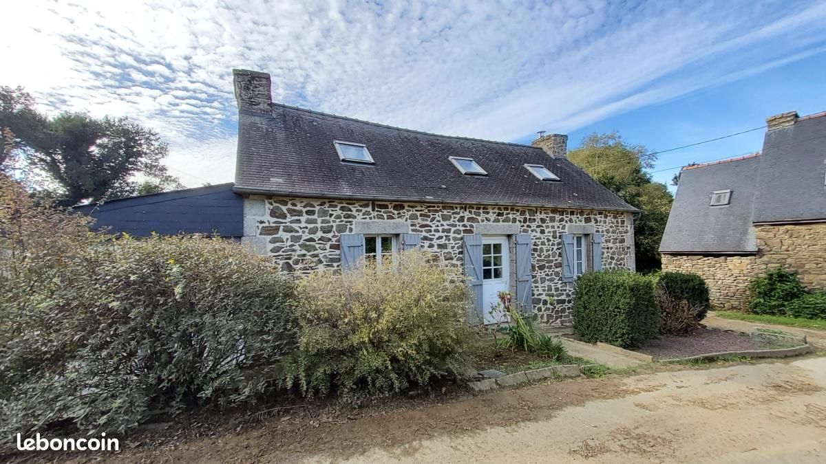 Maison 5 pièces 110 m² · à Poullaouen · 110 m² · 196 350 €