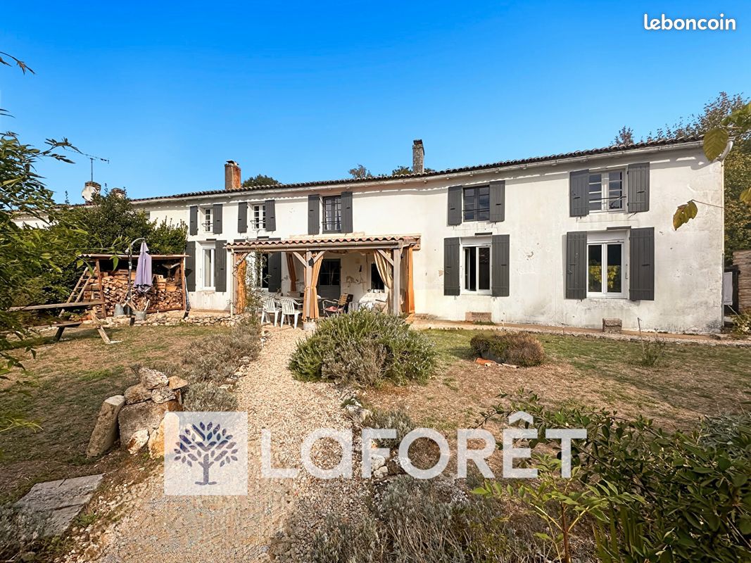 Maison 7 pièces 183 m² · à Gémozac · 183 m² · 268 700 €
