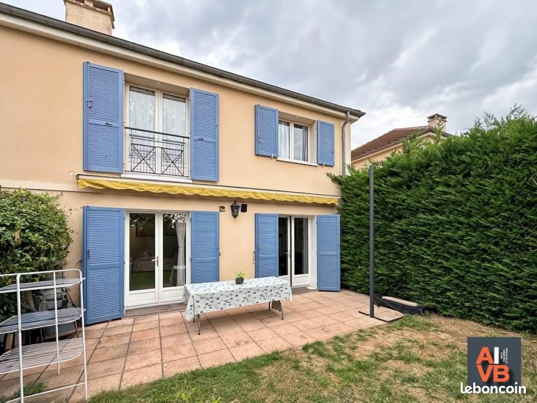 Maison 5 pièces 95 m² · à Bussy-Saint-Georges · 95 m² · 449 000 €