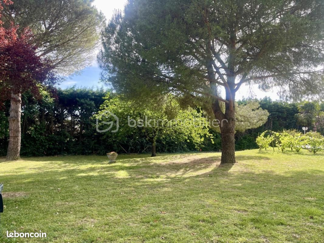 Terrain 991 m² Odars · 159 000 €