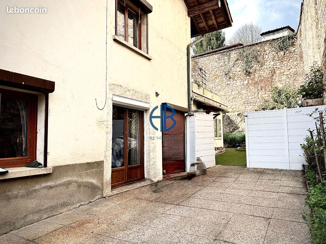Maison 6 pièces 154 m² · à Pont-d'Ain · 154 m² · 238 000 €