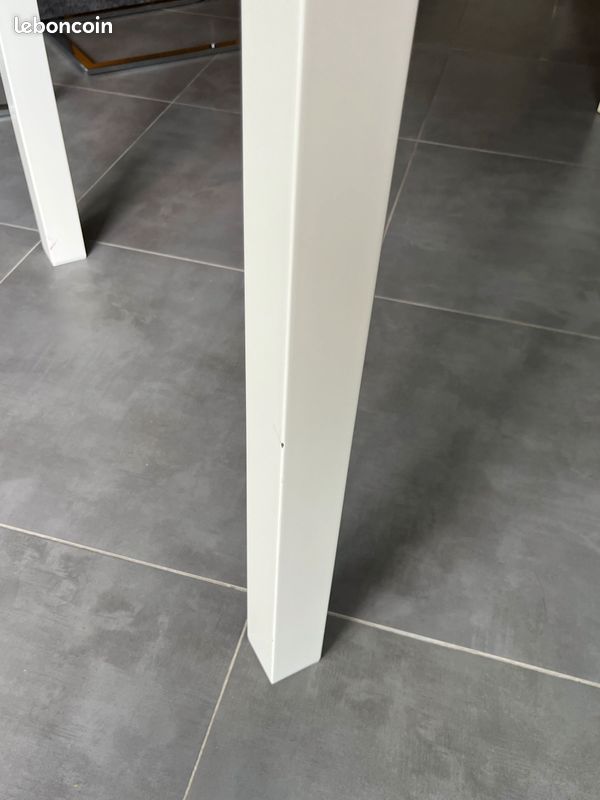 Table de salle à manger (image 9)