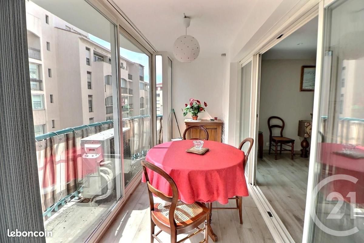 Appartement 3 pièces 73 m² · à Saint-Raphaël · 73 m² · 388 500 €