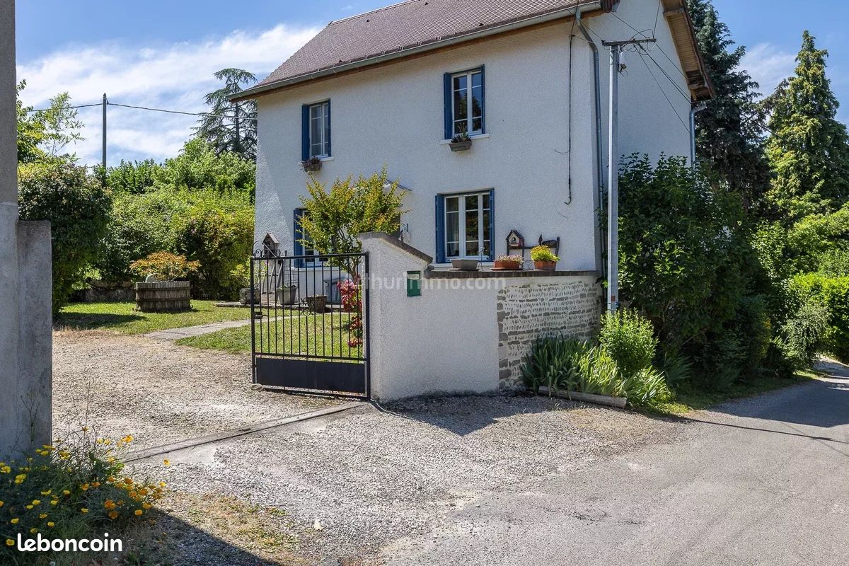 Maison 4 pièces 100 m² · à Dolomieu · 100 m² · 240 000 €