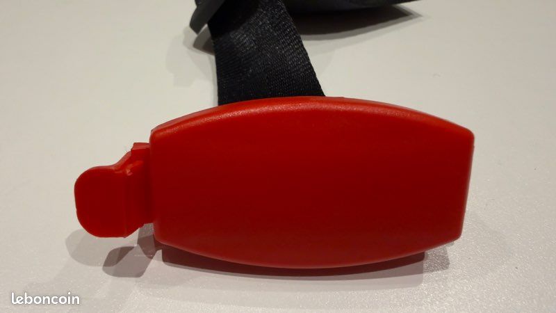 Sangle de sécurité universelle avec clip rouge (image 3)