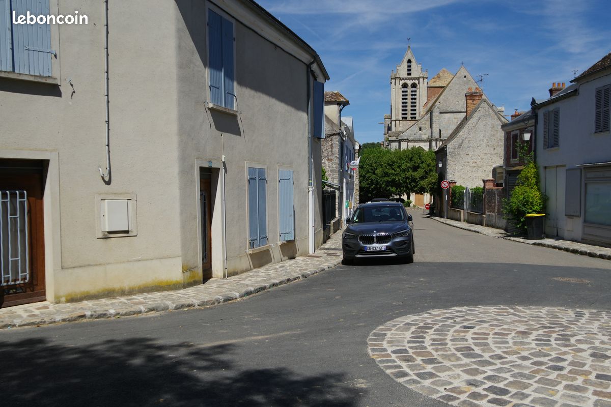 Maison 5 pièces 98 m² · à Saint-Sulpice-de-Favières · 98 m² · 189 000 €