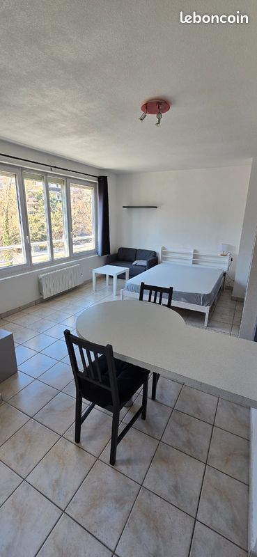 Appartement 1 pièce 25 m² · à Grenoble · 25 m² · 560 €