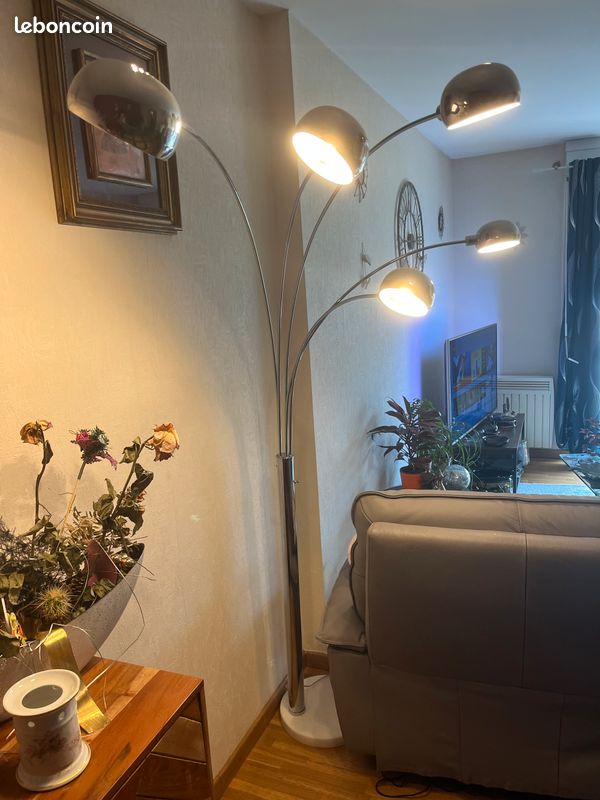 À vendre lampadaire 5 ampoules led, état neuf (image 1)
