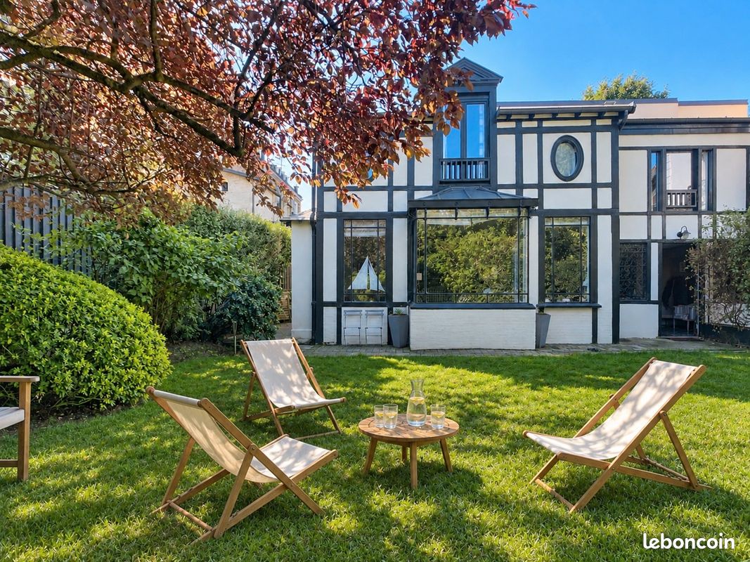 Maison 7 pièces 196 m² · à Versailles · 196 m² · 1 750 000 €