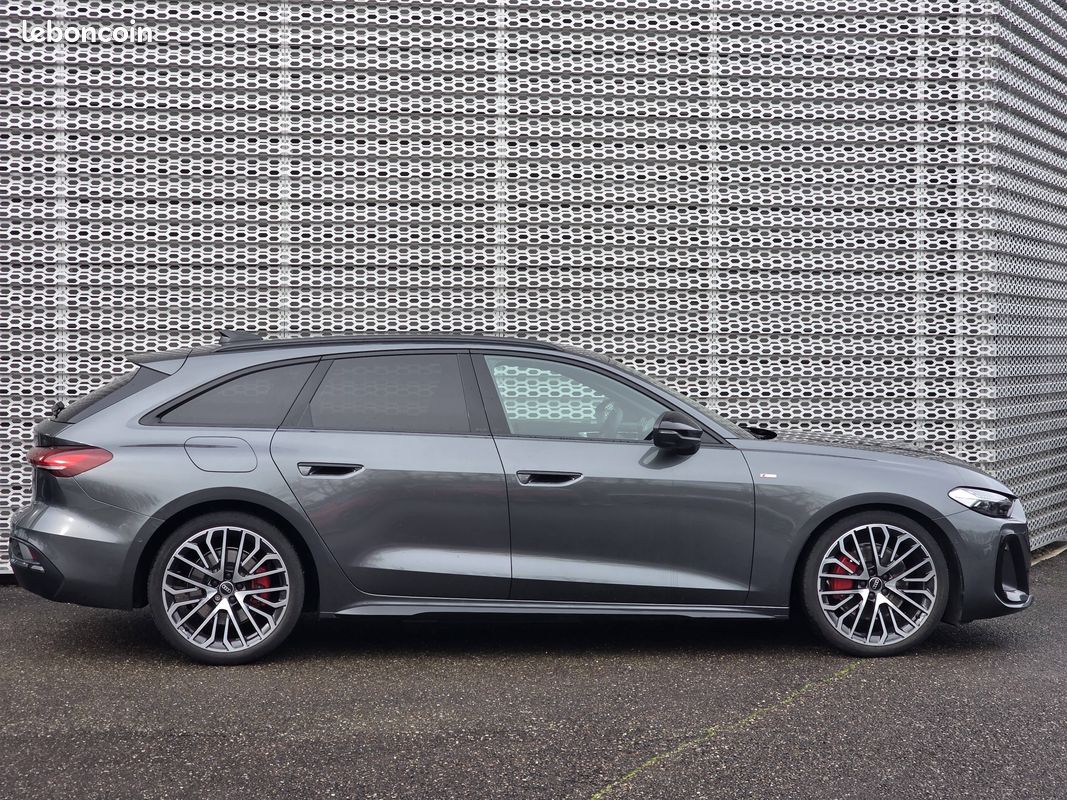 AUDI A5 Avant TDI Hybride 204 ch S tronic 7 S line (image 11)