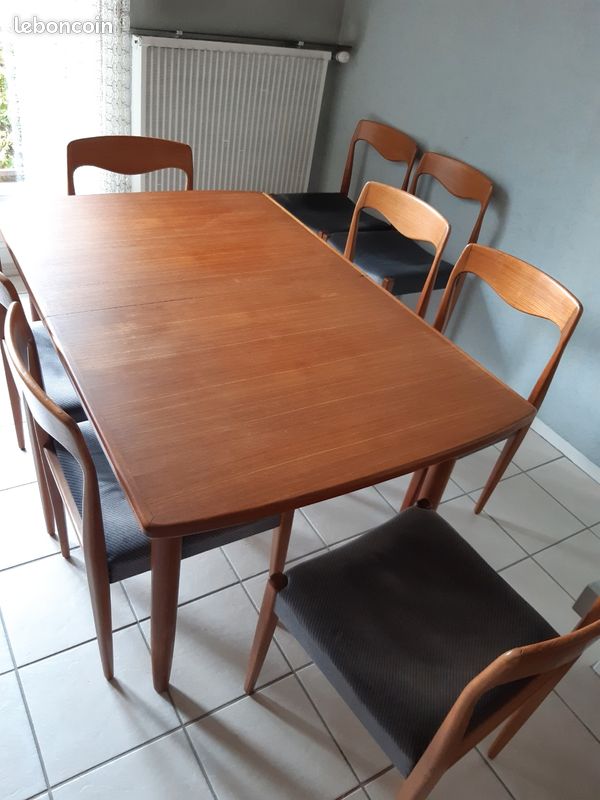 Table & 8 chaises en teck, style danois (image 1)