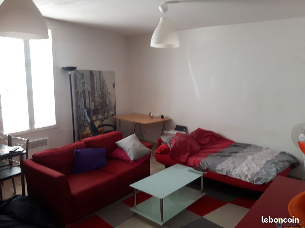 Appartement 1 pièce 34 m² · à Signes · 34 m² · 475 €