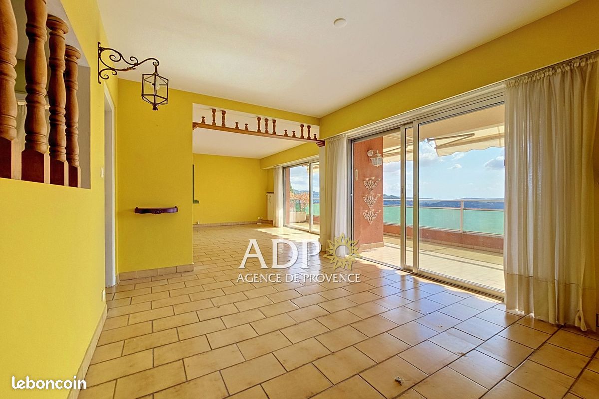 Appartement 4 pièces 104 m² · à Grasse · 104 m² · 297 000 €