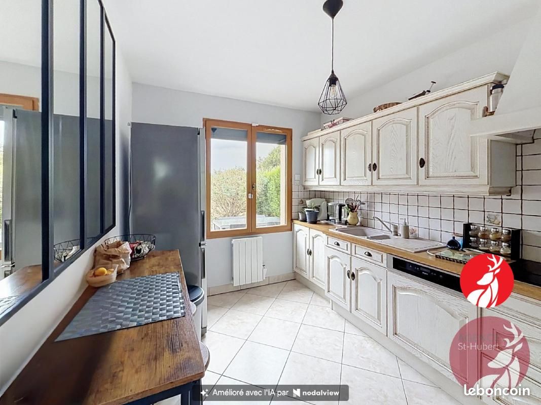 Maison 5 pièces 97 m² · à Amponville · 97 m² · 240 000 €