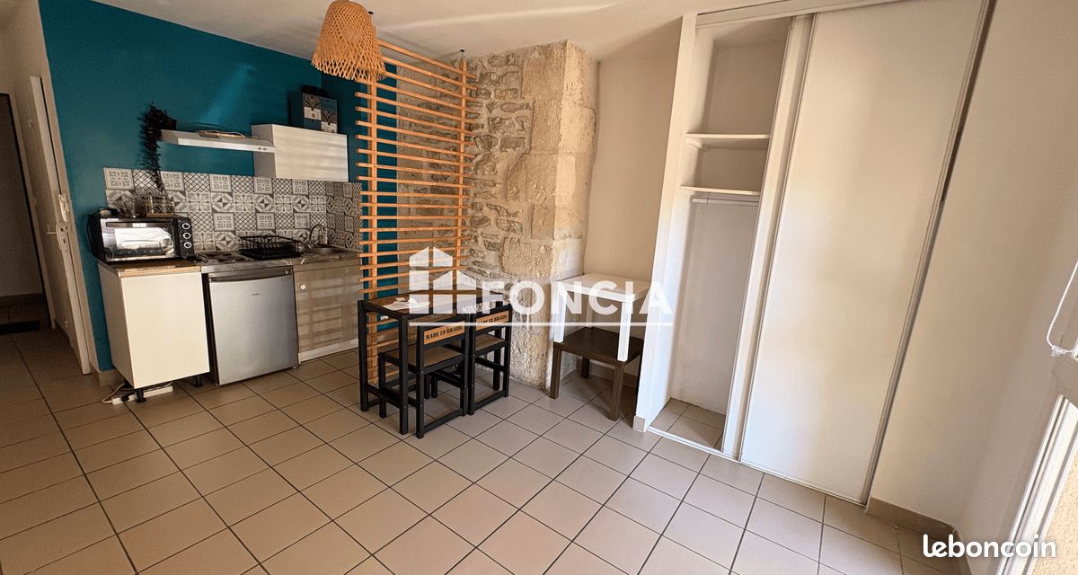 Appartement 1 pièce 25 m² · à Nîmes · 25 m² · 395 €/mois