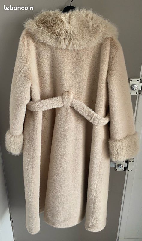 Manteau style fourrure neuf (image 11)