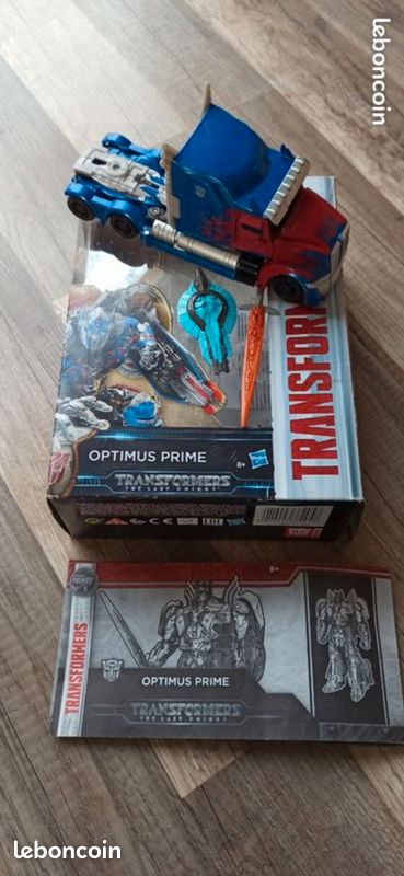 Robot Optimus prime (image 1)