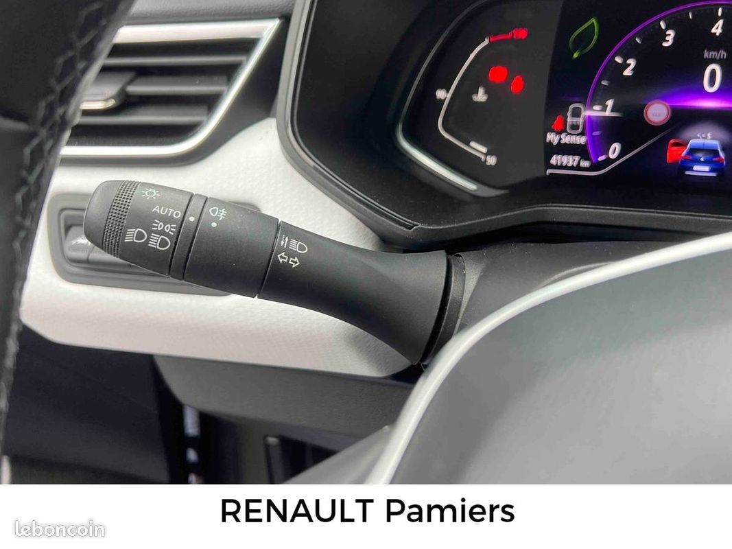 RENAULT Clio TCe 90 Techno (image 19)