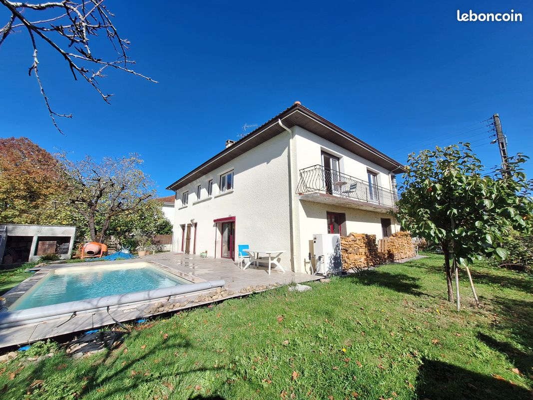 Maison 6 pièces 135 m² · à Billère · 135 m² · 353 000 €