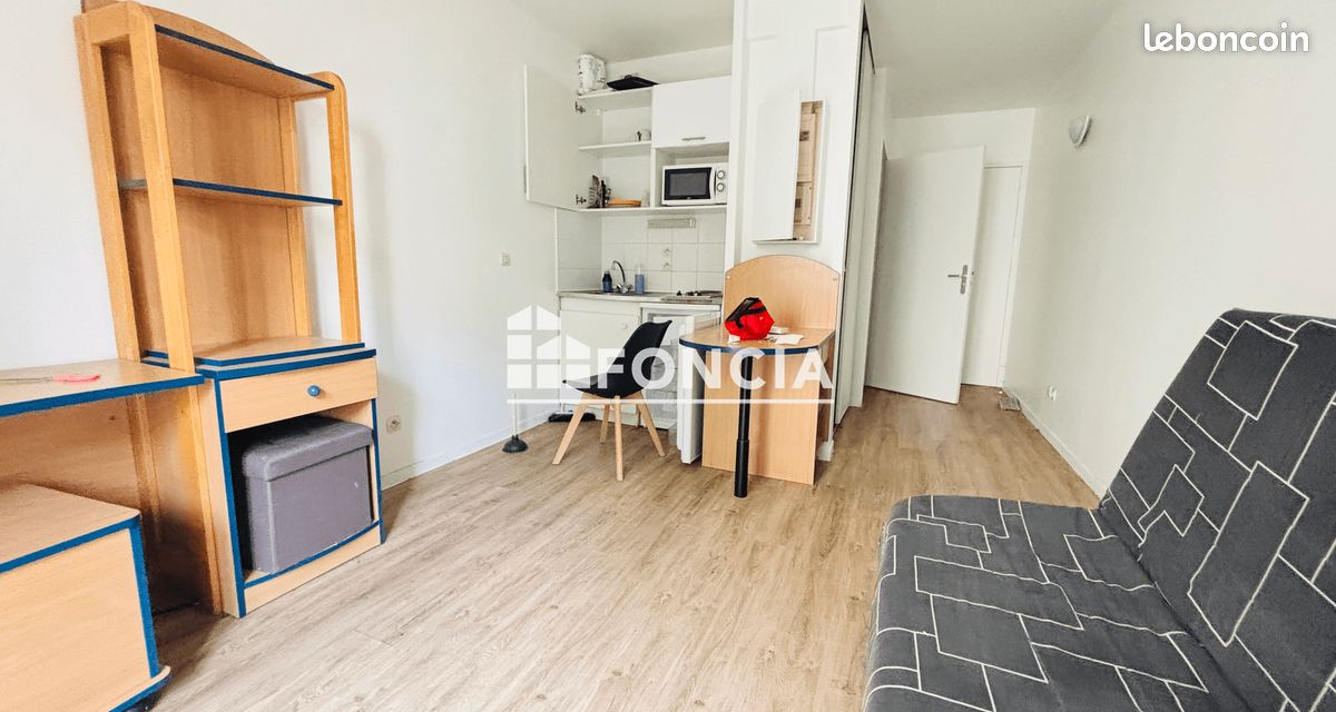 Appartement 1 pièce 19 m² · à Issy-les-Moulineaux · 19 m² · 861 €